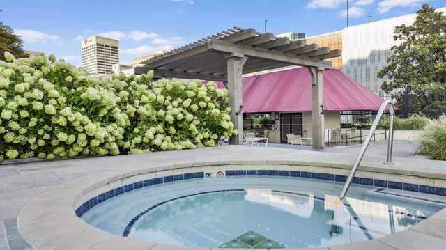200 Wagner Pl Apt 206, Memphis, TN 38103