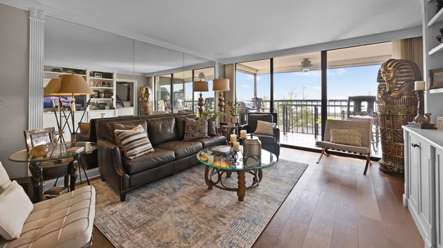 200 Wagner Pl Apt 206, Memphis, TN 38103