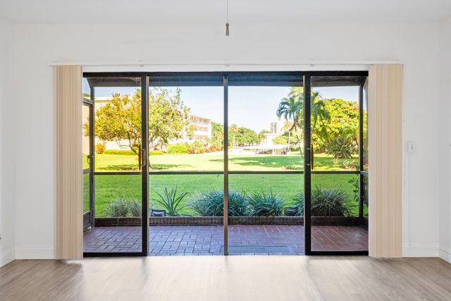 300 N HIGHWAY A1A 101M, Jupiter, FL 33477