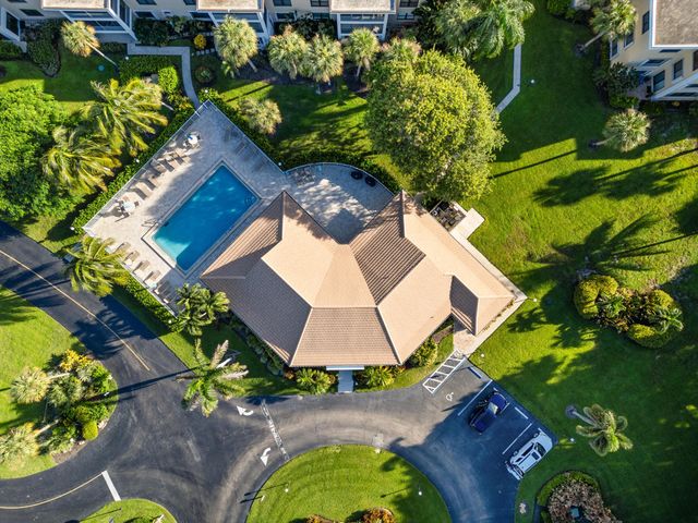 300 N HIGHWAY A1A 101M, Jupiter, FL 33477