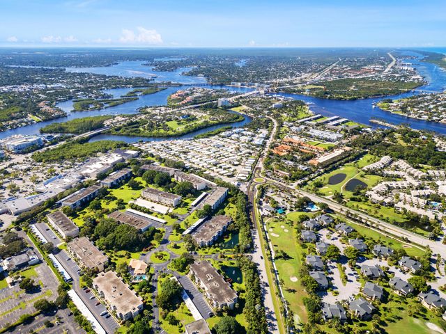 300 N HIGHWAY A1A 101M, Jupiter, FL 33477