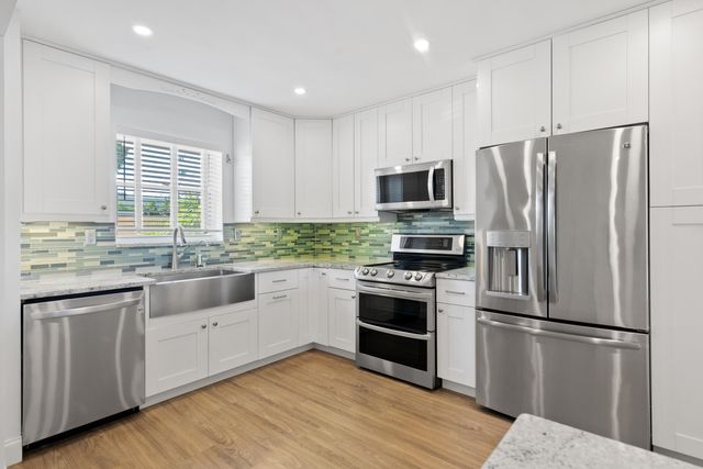 300 N HIGHWAY A1A 101M, Jupiter, FL 33477