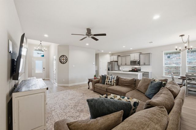 1927 Jackson Street, Cleburne, TX 76033