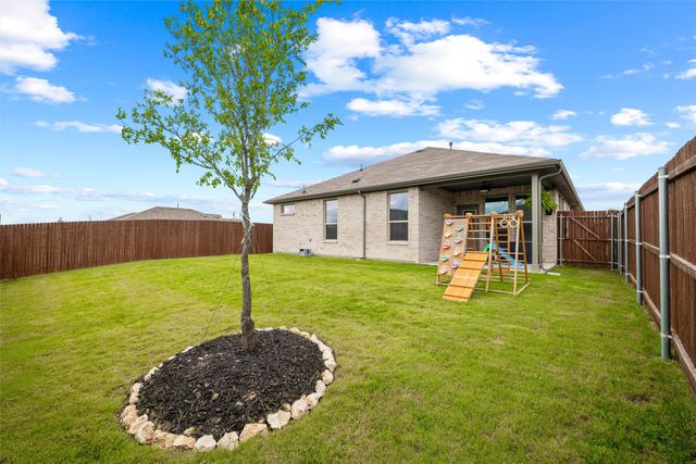 1927 Jackson Street, Cleburne, TX 76033