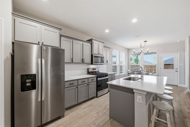 1927 Jackson Street, Cleburne, TX 76033