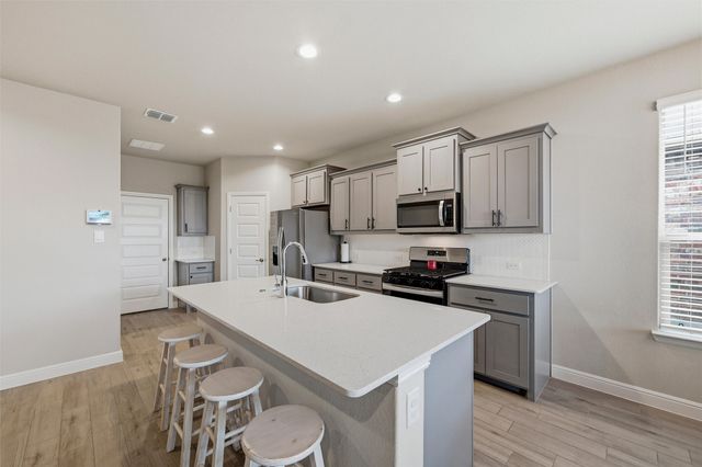 1927 Jackson Street, Cleburne, TX 76033