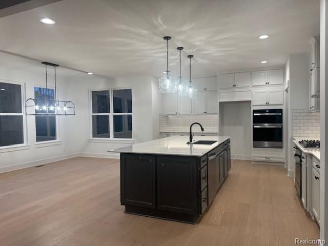 22615 Novi Road, Novi, MI 48375