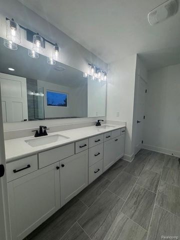 22615 Novi Road, Novi, MI 48375