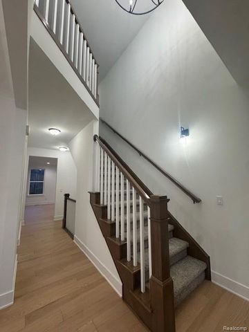 22615 Novi Road, Novi, MI 48375