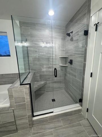 22615 Novi Road, Novi, MI 48375