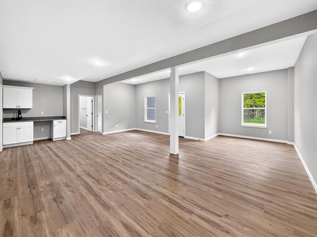 585 Bailiwick Drive, Rogersville, MO 65742