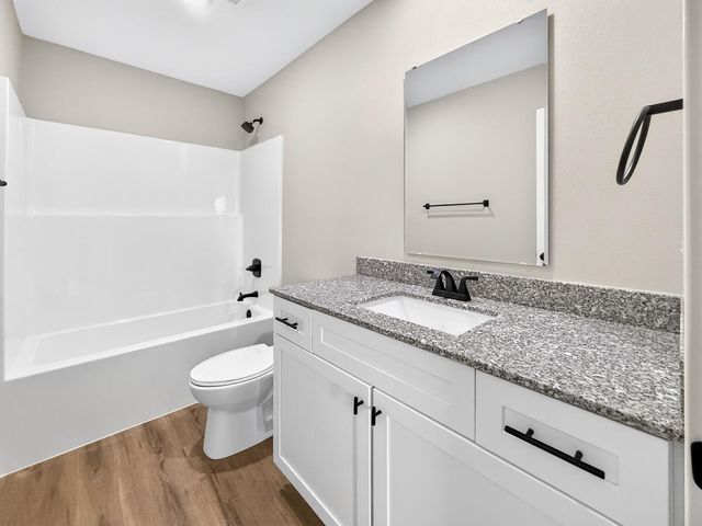 585 Bailiwick Drive, Rogersville, MO 65742