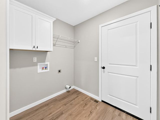 585 Bailiwick Drive, Rogersville, MO 65742