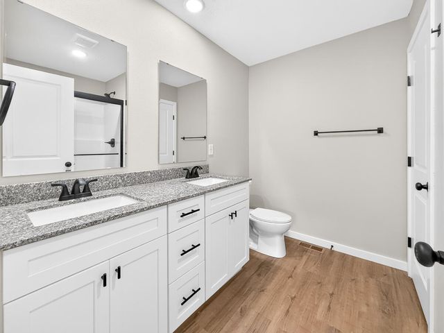 585 Bailiwick Drive, Rogersville, MO 65742