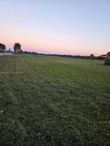 35250 SW 218th Ave, Homestead, FL 33034