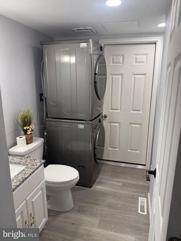 1907 INKBERRY LN, Bensalem, PA 19020