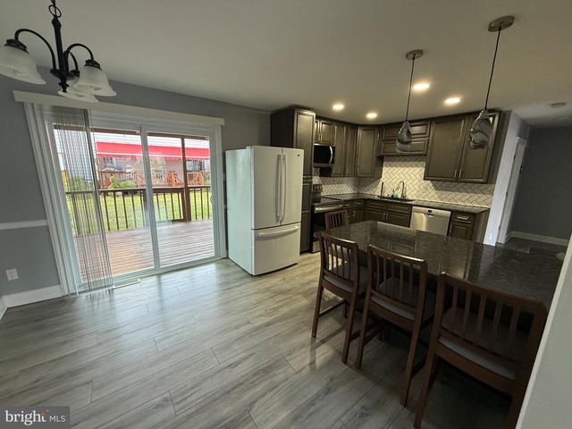 1907 INKBERRY LN, Bensalem, PA 19020