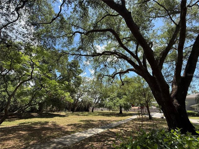 6322 TREETOP CIRCLE, Temple Terrace, FL 33617