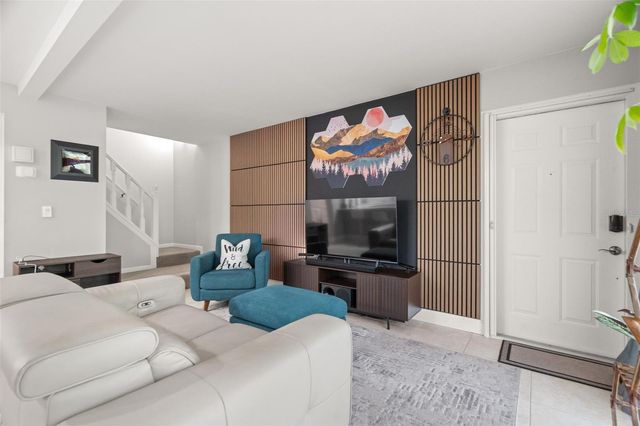 6322 TREETOP CIRCLE, Temple Terrace, FL 33617