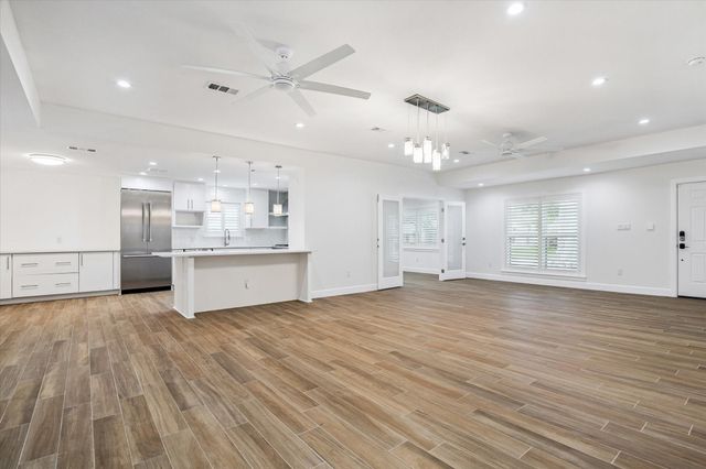 5615 Indigo Street, Houston, TX 77096