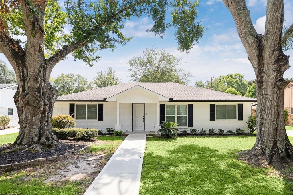 5615 Indigo Street, Houston, TX 77096