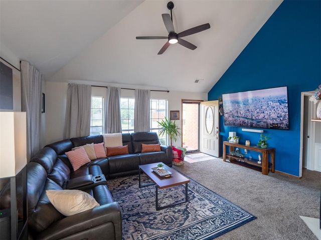 1612 SW 23rd Street, Moore, OK 73170