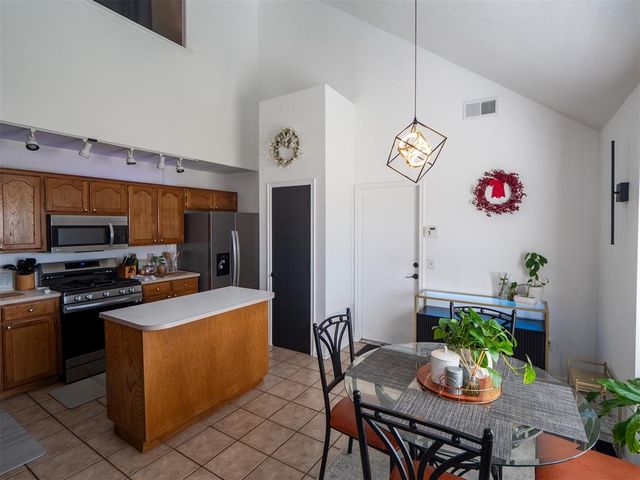 1612 SW 23rd Street, Moore, OK 73170