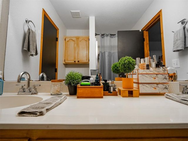 1612 SW 23rd Street, Moore, OK 73170