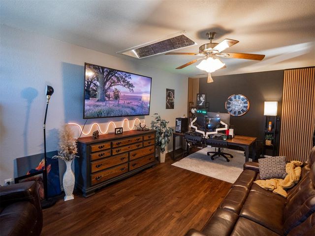 1612 SW 23rd Street, Moore, OK 73170