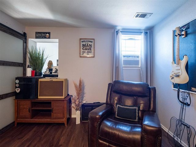 1612 SW 23rd Street, Moore, OK 73170