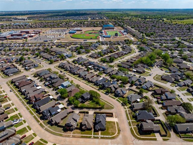 1612 SW 23rd Street, Moore, OK 73170