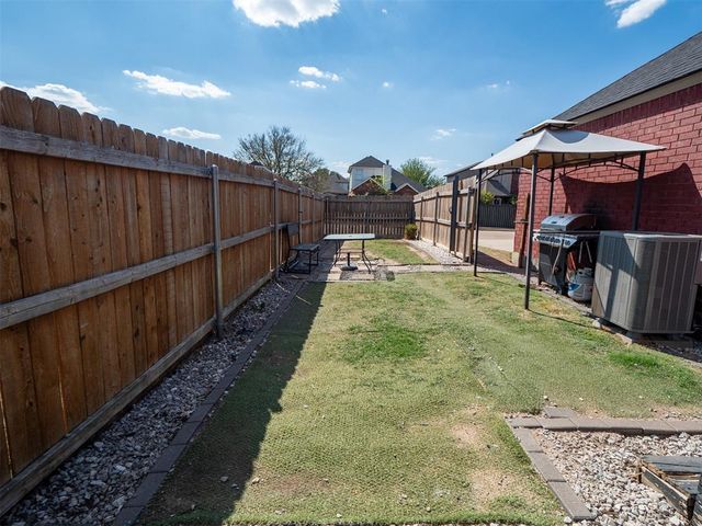 1612 SW 23rd Street, Moore, OK 73170