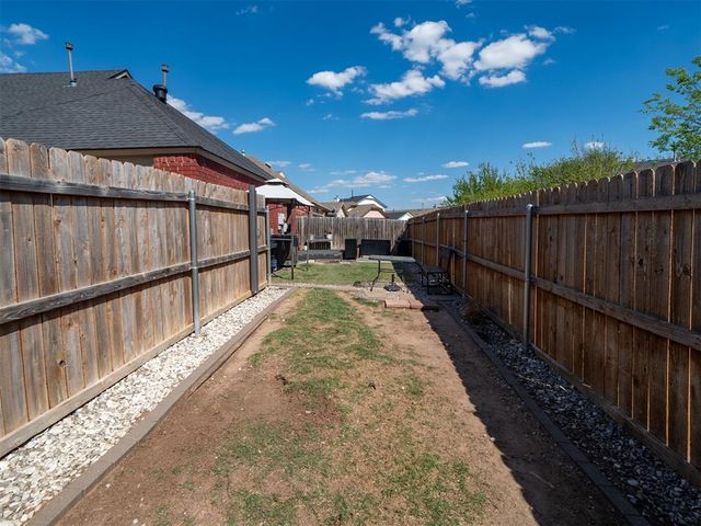 1612 SW 23rd Street, Moore, OK 73170