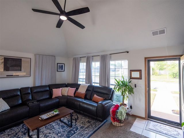 1612 SW 23rd Street, Moore, OK 73170