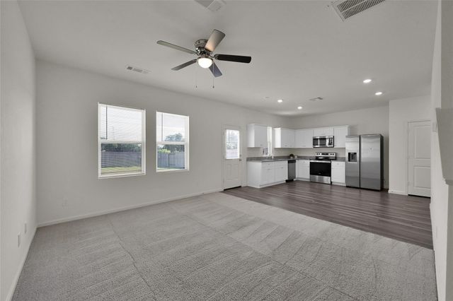 14818 Calderon Drive, Conroe, TX 77316