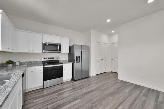 14818 Calderon Drive, Conroe, TX 77316