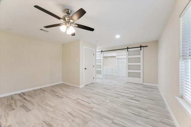 813 W Galveston Street, League City, TX 77573