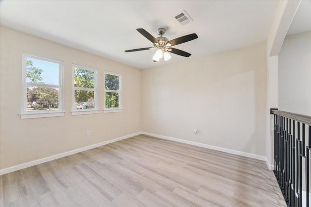 813 W Galveston Street, League City, TX 77573