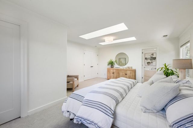 2546 Cresta Rd, Santa Rosa, CA 95404