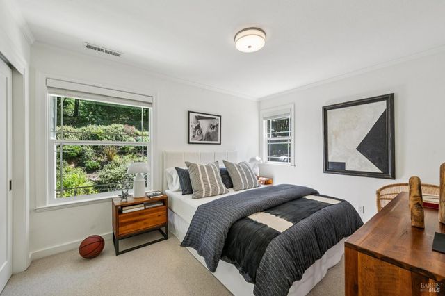 2546 Cresta Rd, Santa Rosa, CA 95404