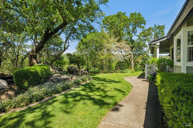 2546 Cresta Rd, Santa Rosa, CA 95404