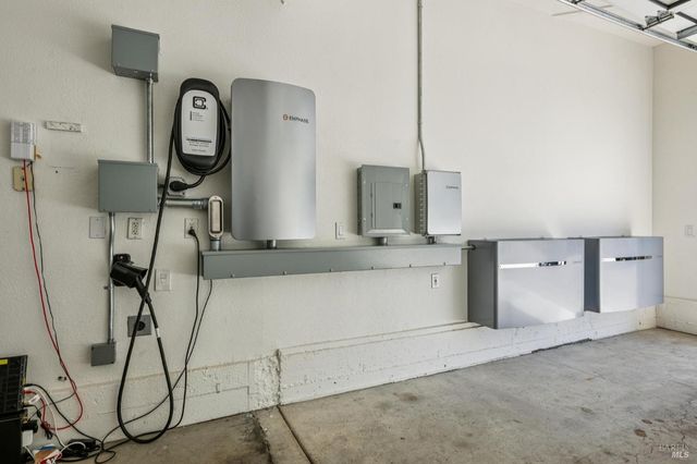 2546 Cresta Rd, Santa Rosa, CA 95404