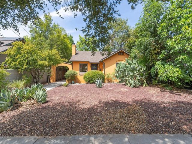 1815 N Michigan Avenue, Pasadena, CA 91104