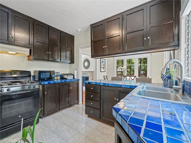 1815 N Michigan Avenue, Pasadena, CA 91104