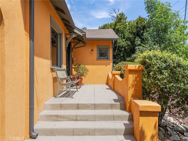 1815 N Michigan Avenue, Pasadena, CA 91104