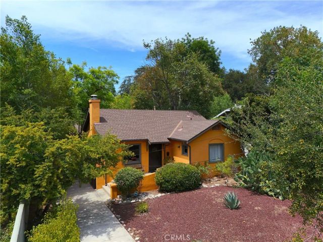 1815 N Michigan Avenue, Pasadena, CA 91104