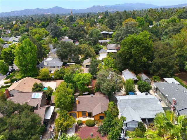 1815 N Michigan Avenue, Pasadena, CA 91104