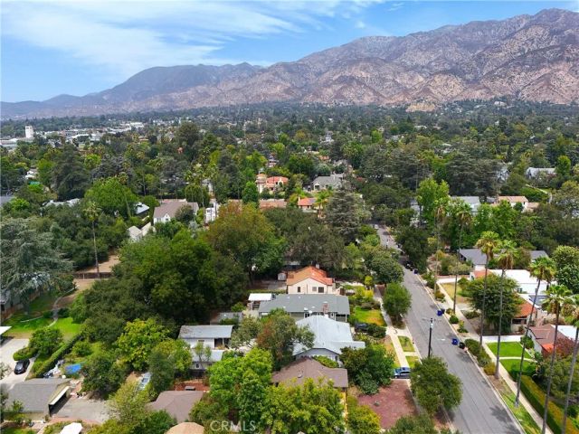 1815 N Michigan Avenue, Pasadena, CA 91104