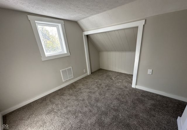 413 S Cherry Street, Hartford City, IN 47348