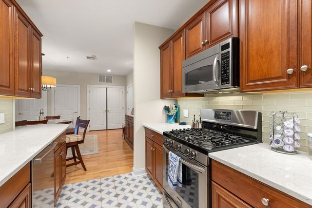 7 Ballister Street 428, Wakefield, MA 01880